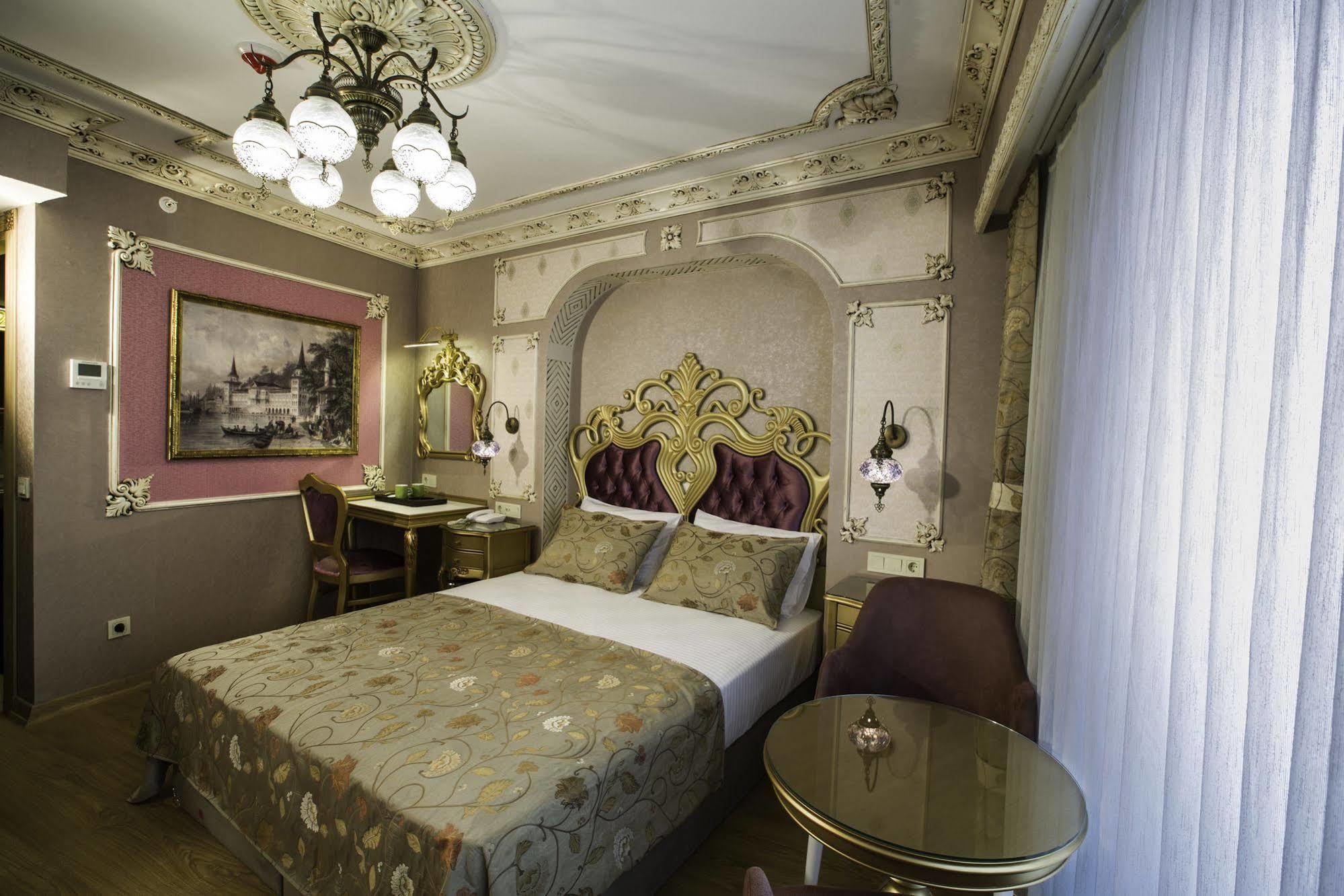 Hotel Phosphorion à Istambul Extérieur photo A room at the hotel