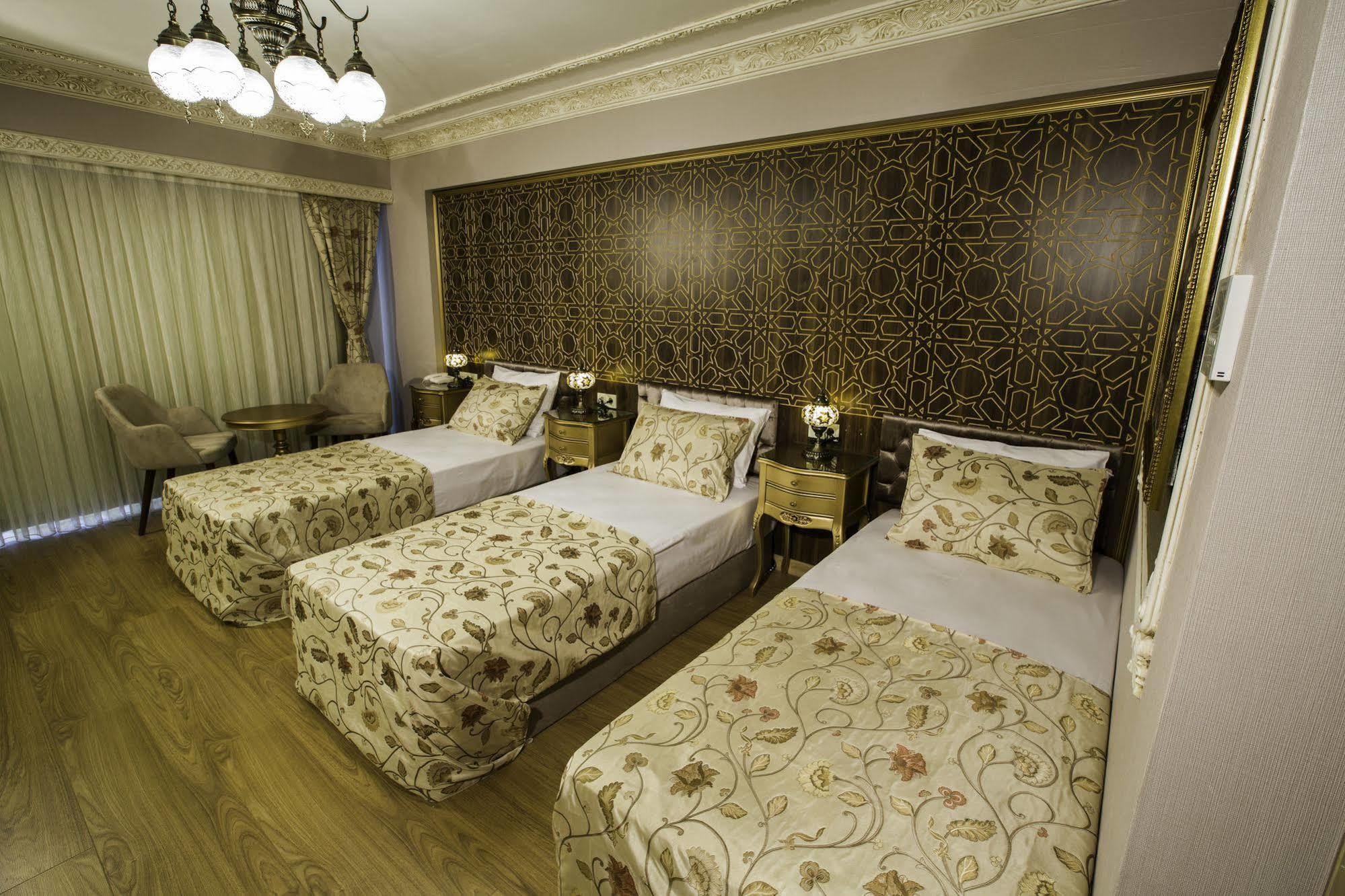 Hotel Phosphorion à Istambul Extérieur photo A room at the hotel