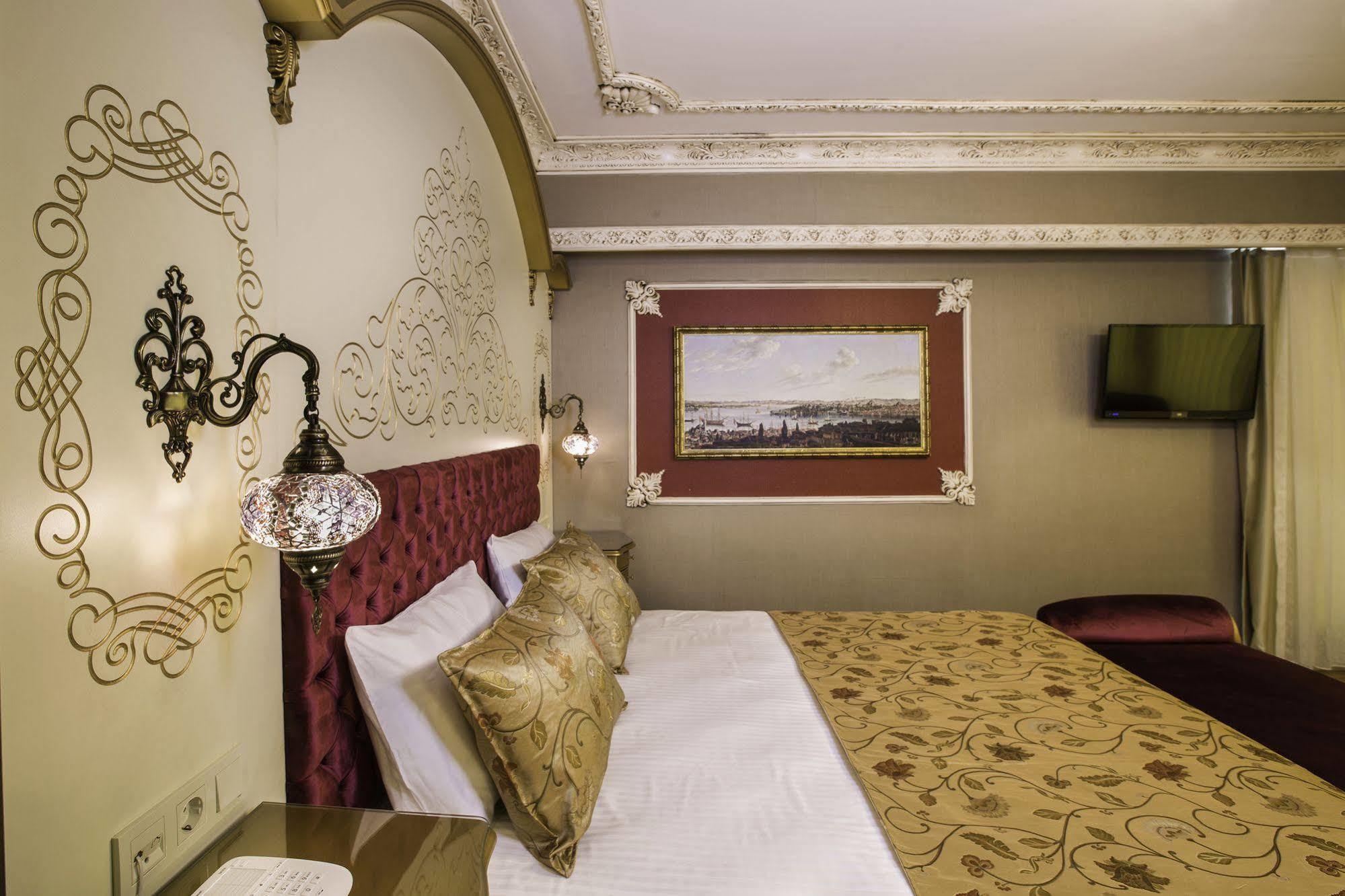 Hotel Phosphorion à Istambul Extérieur photo A room at the hotel